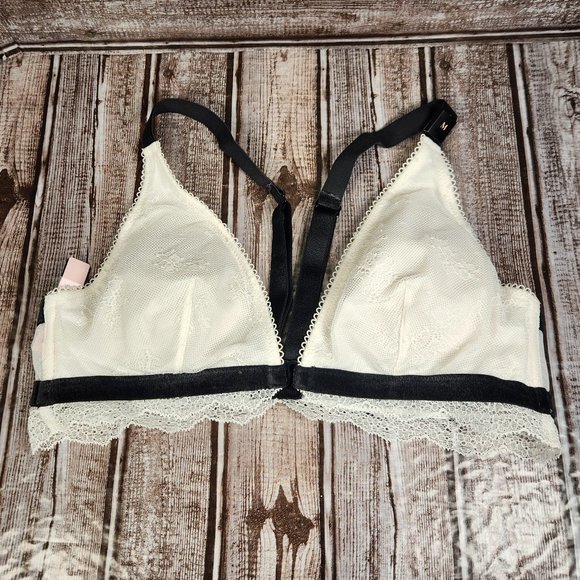 VICTORIA'S SECRET Women's M White Black Wireless Bralette Bra Lace NWT NEW - Picture 1 of 6